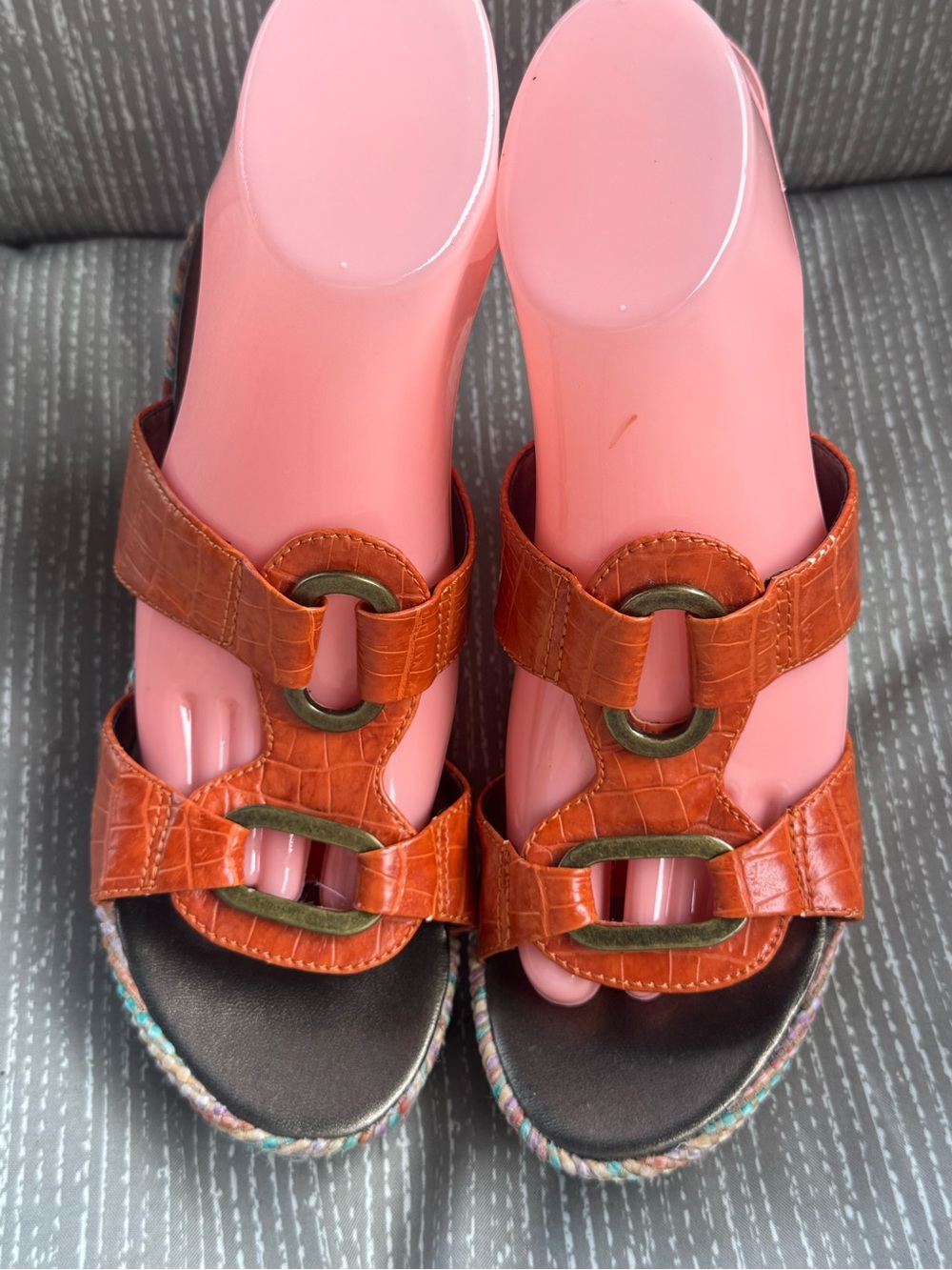 Lower East Side Sz 6.5 Orange Slide Sandals with Metal Ring Accents VGUC😊😊